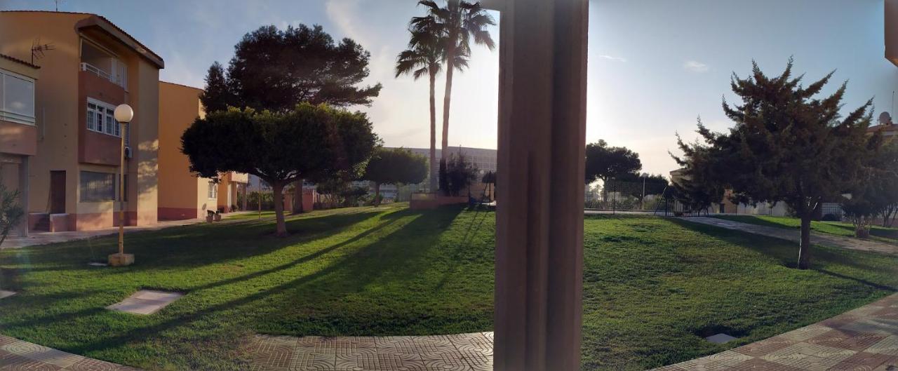 Coqueto Apartamento Con Terraza En La Playa ロケタス・デ・マル エクステリア 写真