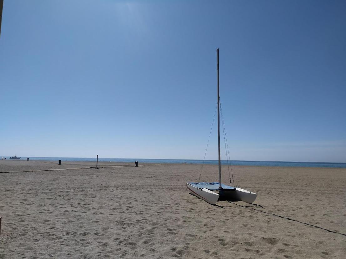 Coqueto Apartamento Con Terraza En La Playa ロケタス・デ・マル エクステリア 写真